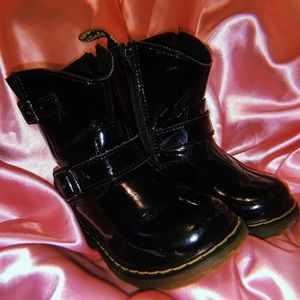 dr. martens toddler jiffy boots